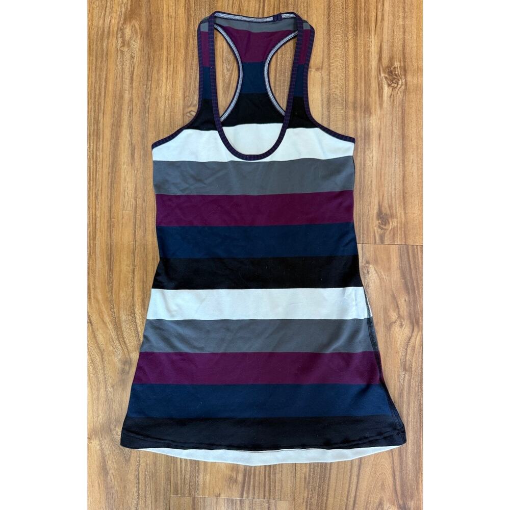Lululemon Striped‎ Racer-back Tank Top Women's Sleeveless Active Wear Yoga